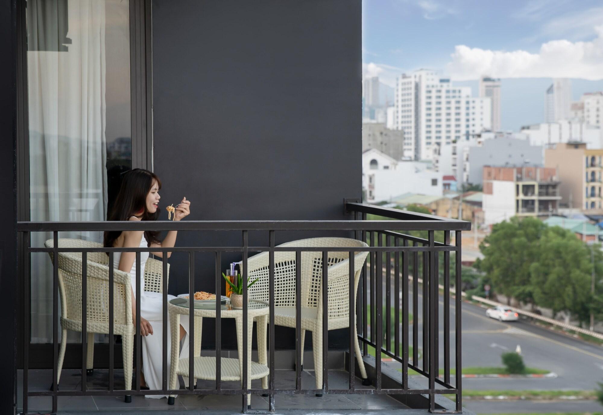 Hanami Hotel Danang Exterior foto